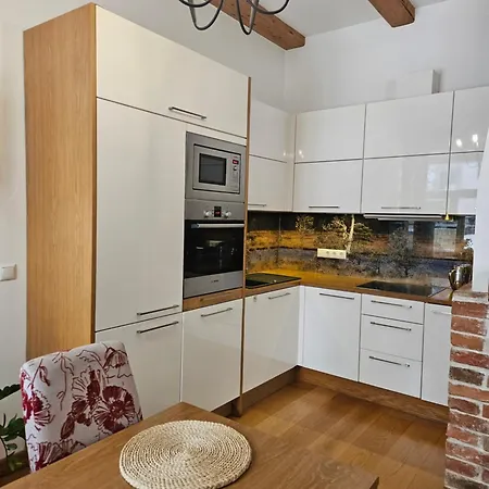 Arina Guest Apartment