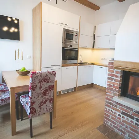 公寓 阿林娜格斯特公寓 库雷萨雷